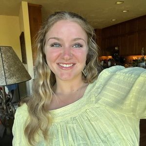 Meet your Posher, Sydnee